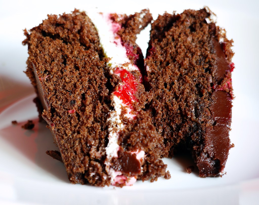 Tort de ciocolată cu cremă de&nbsp;mascarpone